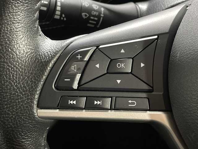 日産 セレナ ハイウェイスターVセレクションⅡ 神奈川県 2018(平30)年 6.7万km ブリリアントホワイトパール 純正9インチナビ/（CD/DVD/フルセグTV/Bluetooth）/全方位カメラ/純正フリップダウンモニター/前後コーナーセンサー/セーフティパックA/エマージェンシーブレーキ/クルーズコントロール/ETC/両側パワースライドドア/LEDヘッドライト/オートライト/スマートキー/プッシュスタート/ステアリングスイッチ/純正16インチAW/フロアマット