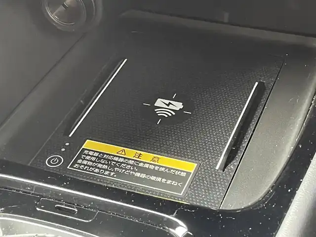 ホンダ ヴェゼル ハイブリッド e:HEV Z 宮城県 2023(令5)年 1.1万km プレミアムクリスタルレッドM 4WD/純正メモリーナビ/（ＦＭ／ＡＭ／Ｂｌｕｅｔｏｏｔｈ）　/フルセグテレビ　/ハーフレザーシート　/衝突被害軽減装置　/レーダークルーズコントロール　/レーンキープアシスト　/コーナーセンサー　/横滑り防止装置/パワーバックドア/フロントワイパーデアイサー/前席シートヒーター/ステアリングヒーター/ヒルディセントコントロール/全方位カメラ/バックカメラ/スマートキー/プッシュスタート/ETC2.0/純正ドライブレコーダー（前後）/オートライト/電動パーキングブレーキ/電動格納ミラー/置くだけ充電/スタッドレスタイヤAW付き/(215/60R16)