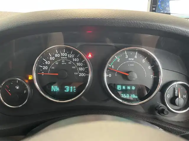 クライスラー・ジープ ジープ ラングラー JK 愛知県 2018(平30)年 7.5万km ブライトホワイト ＬＥＸＸＥＬホイール　/ブラックベージュ内装　/アルパインスピーカー　/ストラーダナビ　/Ｂｌｕｅｔｏｏｔｈ　/フルセグＴＶ　/バックカメラ　/サイドカメラ　/レーダー　/クルーズコントロール　/ＥＴＣ