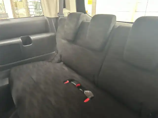 ホンダ ステップワゴン G コンフォートセレクション 岩手県 2012(平24)年 13.2万km クリスタルブラックパール 4WD/社外ナビ（型式ＡＶＩＣ－ＭＲＺ０３）/両側電動ドア　/バックカメラ　/ＥＴＣ　/フロントワイパーデアイサー　/クルーズコントロール　/スマートキー　/オートライト　/リアワイパー　/アイドリングストップ　/横滑り防止装置/ドアバイザー/フロアマット/取説 ナビ取説