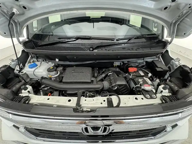 ホンダ Ｎ ＢＯＸ カスタム L 滋賀県 2023(令5)年 1.8万km プラチナホワイトパール 禁煙車/純正9型ナビ/AM/FM/CD/DVD/USB/SD/Bluetooth/フルセグTV/レーダークルーズコントロール/ビルトインETC/両側パワースライドドア/クリアランスソナー/オートリトラミラー/シートヒーター(D/N)/シートバックテーブル(D/N)/純正14インチアルミホイール/オートブレーキホールド/オートライト/ドアバイザー/プッシュスタート