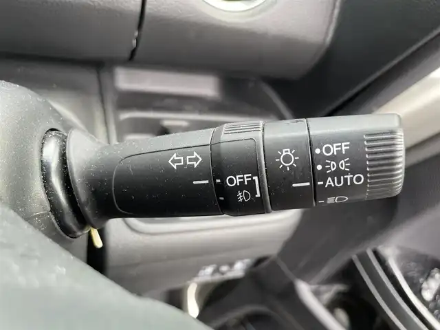 ホンダ Ｎ ＢＯＸ カスタム L 滋賀県 2023(令5)年 1.8万km プラチナホワイトパール 禁煙車/純正9型ナビ/AM/FM/CD/DVD/USB/SD/Bluetooth/フルセグTV/レーダークルーズコントロール/ビルトインETC/両側パワースライドドア/クリアランスソナー/オートリトラミラー/シートヒーター(D/N)/シートバックテーブル(D/N)/純正14インチアルミホイール/オートブレーキホールド/オートライト/ドアバイザー/プッシュスタート