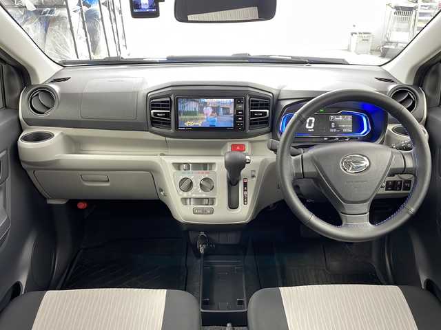 ダイハツ ミラ イース X リミテッド SAⅢ 道央・札幌 2023(令5)年 0.3万km スプラッシュブルーM ・4WD/・7インチ社外メモリーナビ　/・フルセグTV/AM/FM/CD/DVD/BT/・ワンオーナー/・バックカメラ/・スマートアシストIII/・衝突回避支援ブレーキ/・衝突警報機能/・誤発進抑制制御機能/・車線逸脱警報機能/・先行車発進お知らせ機能/・オートハイビーム/・ヒルホールドアシスト/・リヤクリアランスソナー/・横滑り防止機能/・前方ドライブレコーダー/・純正フロントロアスカート/・純正サイドストーンガード/・純正ラバーマット/・LEDヘッドライト/・LEDフォグライト/・社外AW付冬タイヤ積込/・スペアキー