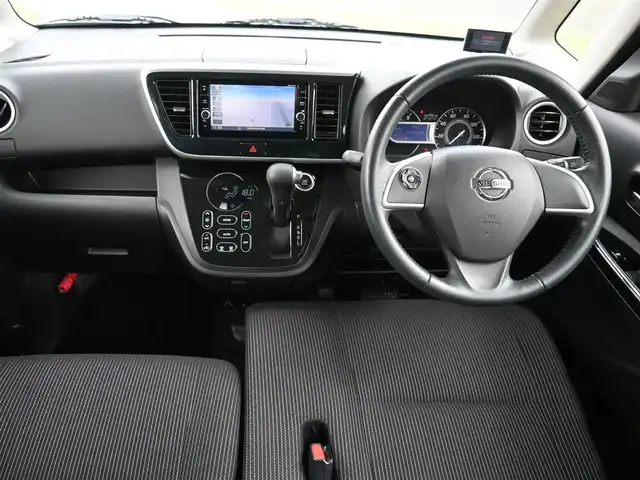 日産 デイズ ルークス ハイウェイスターX Gパッケージ 千葉県 2018(平30)年 3.5万km オーシャンブルーP エマージェンシーブレーキ/両側パワースライドドア/純正SDナビ/地デジTV/【DVD/CD再生機能　Bluetooth接続】/アラウンドビューモニター/ドライブレコーダー/革巻きステアリング/ステアリングスイッチ/LEDヘッドライト/フォグライト/ウインカーミラー/純正15インチアルミホイル/インテリジェントキー