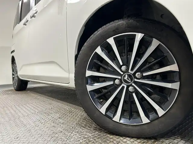 ダイハツ トール カスタムG ターボ 愛知県 2020(令2)年 3.7万km パールホワイトⅢ 純正９型ＳＤナビ　/（Bluetooth/フルセグTV/USB/iPod/CD・DVD再生/HDMI)/アラウンドビューモニター　/レーダークルーズコントロール　/衝突軽減ブレーキ　/両側パワースライドドア　/ビルトインＥＴＣ　/ドライブレコーダー　/ＵＳＢ接続　/ソナー　/オートブレーキホールド機能/純正フロアマット/後席サンシェード