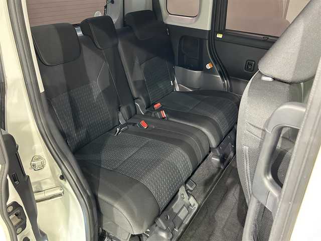 ダイハツ トール カスタムG ターボ 愛知県 2020(令2)年 3.7万km パールホワイトⅢ 純正９型ＳＤナビ　/（Bluetooth/フルセグTV/USB/iPod/CD・DVD再生/HDMI)/アラウンドビューモニター　/レーダークルーズコントロール　/衝突軽減ブレーキ　/両側パワースライドドア　/ビルトインＥＴＣ　/ドライブレコーダー　/ＵＳＢ接続　/ソナー　/オートブレーキホールド機能/純正フロアマット/後席サンシェード