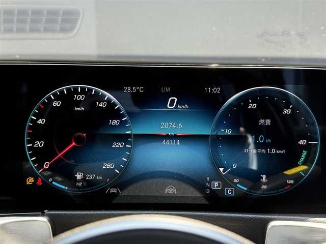 メルセデス・ベンツ Ｍ・ベンツ ＧＬＢ２００ｄ 4マチック 和歌山県 2021(令3)年 4.5万km ポーラホワイト レーダーSF /ハーフレザー /純正ナビ /全方位カメラ /フルセグ /前席シートヒーター /パーキングアシスト /レーンキープアシスト /LEDヘッドライト /ルーフレール /MTモード付きAT /純正18AW /ドライブレコーダー /ETC