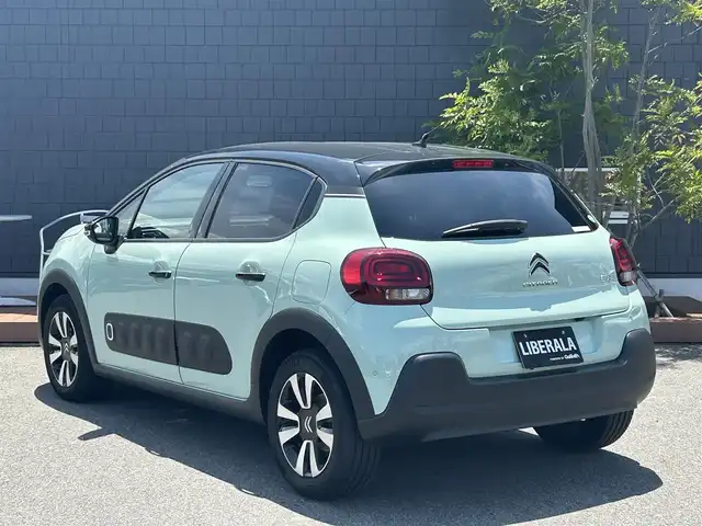 シトロエン シトロエン Ｃ３ シャイン 滋賀県 2020(令2)年 0.6万km ライトブルーⅡ ディスプレイオーディオ/(BT/USB/Applecarplay/AndroidAuto//MirrorLink）/バックカメラ/アクティブセーフティブレーキ/クルーズコントロール/インテリジェントハイビーム/ヘッドライトレベライザー/パーキングセンサー/ブラインドスポットモニター/前後ドライブレコーダー/保証書/取説/スペアキー
