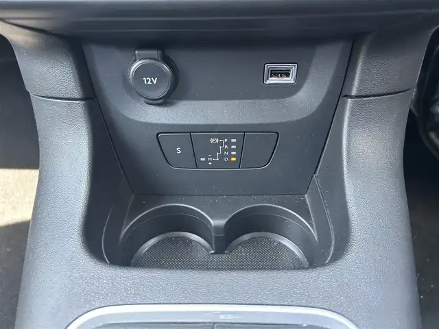 シトロエン シトロエン Ｃ３ シャイン 滋賀県 2020(令2)年 0.6万km ライトブルーⅡ ディスプレイオーディオ/(BT/USB/Applecarplay/AndroidAuto//MirrorLink）/バックカメラ/アクティブセーフティブレーキ/クルーズコントロール/インテリジェントハイビーム/ヘッドライトレベライザー/パーキングセンサー/ブラインドスポットモニター/前後ドライブレコーダー/保証書/取説/スペアキー