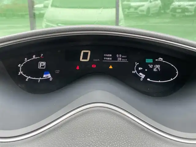 日産 セレナ ハイウェイスター Vセレ+SaftyⅡ 香川県 2016(平28)年 7.3万km ブリリアントホワイトパール 登録時走行距離：72139km/純正SDナビゲーション/→CD/DVD 再生/ステアリングリモコン/クルーズコントロール/革巻きステアリング/両側パワースライドドア/LEDオートライト/フォグランプ/電動格納ミラー/横滑り防止装置/レーンキープ/衝突被害軽減装置