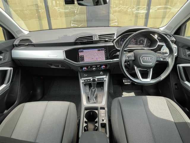 アウディ Ｑ３ 35TDIクワトロ アドバンスド 石川県 2020(令2)年 4.1万km 黒 4WD/衝突軽減ブレーキ/バーチャルコックピット/純正メモリーナビ/フルセグＴＶ/バック/フロント/サイド/全方位カメラ/ブラインドスポットモニター/レーンキープアシスト/クリアランスソナー/サイドアシスト/アダプティブクルーズコントロール/パワーリアゲート/パワーシート/オートライト/LEDヘッドライト/ETC