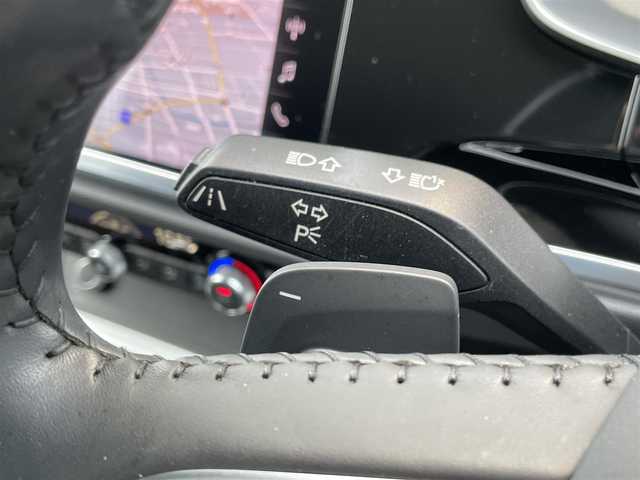 アウディ Ｑ３ 35TDIクワトロ アドバンスド 石川県 2020(令2)年 4.1万km 黒 4WD/衝突軽減ブレーキ/バーチャルコックピット/純正メモリーナビ/フルセグＴＶ/バック/フロント/サイド/全方位カメラ/ブラインドスポットモニター/レーンキープアシスト/クリアランスソナー/サイドアシスト/アダプティブクルーズコントロール/パワーリアゲート/パワーシート/オートライト/LEDヘッドライト/ETC