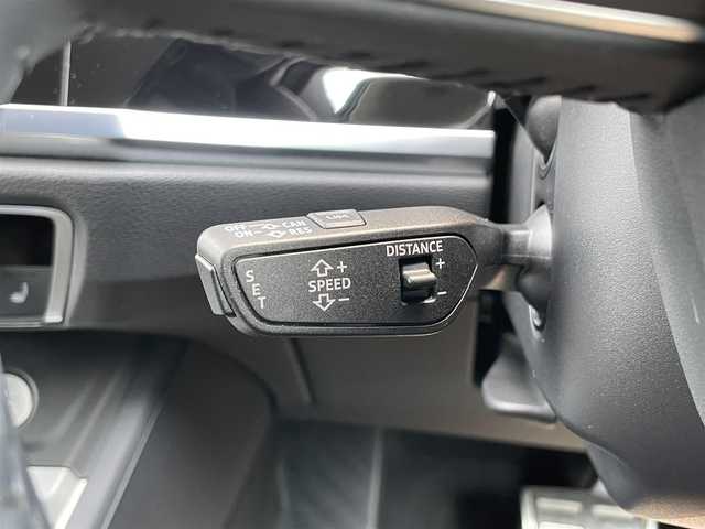 アウディ Ｑ３ 35TDIクワトロ アドバンスド 石川県 2020(令2)年 4.1万km 黒 4WD/衝突軽減ブレーキ/バーチャルコックピット/純正メモリーナビ/フルセグＴＶ/バック/フロント/サイド/全方位カメラ/ブラインドスポットモニター/レーンキープアシスト/クリアランスソナー/サイドアシスト/アダプティブクルーズコントロール/パワーリアゲート/パワーシート/オートライト/LEDヘッドライト/ETC