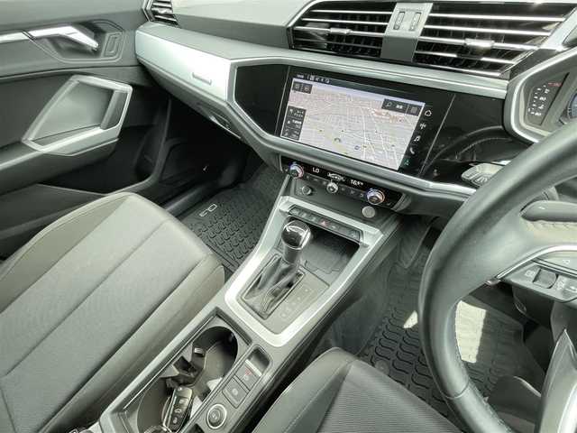 アウディ Ｑ３ 35TDIクワトロ アドバンスド 石川県 2020(令2)年 4.1万km 黒 4WD/衝突軽減ブレーキ/バーチャルコックピット/純正メモリーナビ/フルセグＴＶ/バック/フロント/サイド/全方位カメラ/ブラインドスポットモニター/レーンキープアシスト/クリアランスソナー/サイドアシスト/アダプティブクルーズコントロール/パワーリアゲート/パワーシート/オートライト/LEDヘッドライト/ETC