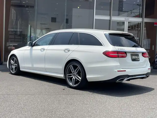 メルセデス・ベンツ Ｅ２２０ｄ 鹿児島県 2018(平30)年 7.4万km 白 純正HDDナビ/Buemesterサウンドシステム/BT/CD/DVD/AM/FM/SD/Applecarplay/androidauto/オートクルーズ/バックカメラ/全方位カメラ/コーナーセンサー/ドライブレコーダー前後/パワーシートD/N/シートヒーター/純正LEDヘッドライト/純正１９インチアルミホイール