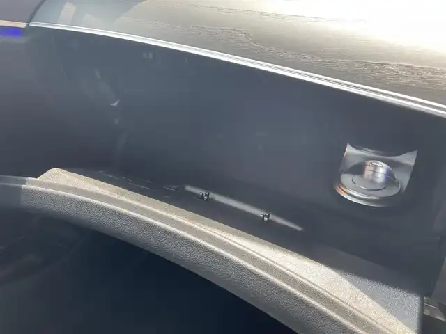 メルセデス・ベンツ Ｅ２２０ｄ 鹿児島県 2018(平30)年 7.4万km 白 純正HDDナビ/Buemesterサウンドシステム/BT/CD/DVD/AM/FM/SD/Applecarplay/androidauto/オートクルーズ/バックカメラ/全方位カメラ/コーナーセンサー/ドライブレコーダー前後/パワーシートD/N/シートヒーター/純正LEDヘッドライト/純正１９インチアルミホイール