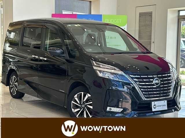 日産 セレナ ハイウェイスター V 埼玉県 2020(令2)年 4.4万km ダイヤモンドブラック エマージェンシーブレーキ /純正10インチメモリナビ/　　CD/DVD/BT/フルセグ /アラウンドビューモニター/両側パワースライドドア /クルーズコントロール /LEDオートライト /純正16インチアルミホイール /ブラインドスポットモニター/ステアリングスイッチ/純正ETC