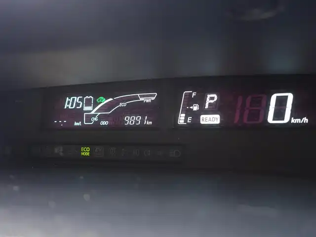トヨタ アクア S 山形県 2014(平26)年 1万km グレーメタリック 純正SDナビ/　　【CD BT ワンセグ AUX AM/FM】/バックカメラ/オートライト/アイドリングストップ/ステアリングスイッチ/電動格納ウィンカーミラー/フロアマット/ドアバイザ―/AAC/スマートキー×2/ETC