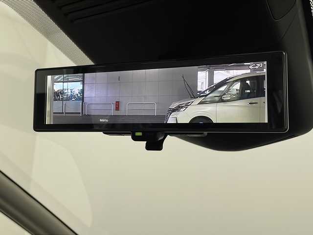 日産 セレナ e－パワー ハイウェイスター V 埼玉県 2025(令7)年 0.1千km プリズムホワイト 登録済未使用車　/フリップダウンモニター　/全方位カメラ　/純正ナビ　/ＢＳＭ　/ビルトインＥＴＣ２．０　/デジタルインナーミラー　/ドライブレコーダー/プロパイロット　/ブレードホールド　/電子パーキング/エマージェンシーブレーキ/レーンキープアシスト/両側パワースライドドア　/オートマティックハイビーム/ドライバーモニター/ロールサンシェード/フロントフォグランプ