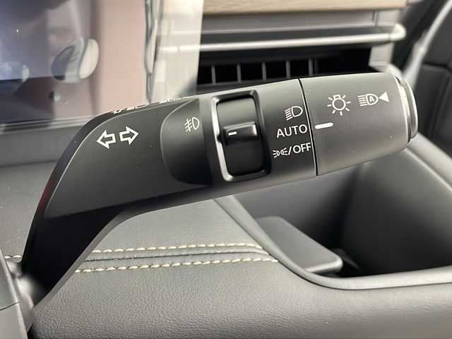 日産 セレナ e－パワー ハイウェイスター V 埼玉県 2025(令7)年 0.1千km プリズムホワイト 登録済未使用車　/フリップダウンモニター　/全方位カメラ　/純正ナビ　/ＢＳＭ　/ビルトインＥＴＣ２．０　/デジタルインナーミラー　/ドライブレコーダー/プロパイロット　/ブレードホールド　/電子パーキング/エマージェンシーブレーキ/レーンキープアシスト/両側パワースライドドア　/オートマティックハイビーム/ドライバーモニター/ロールサンシェード/フロントフォグランプ