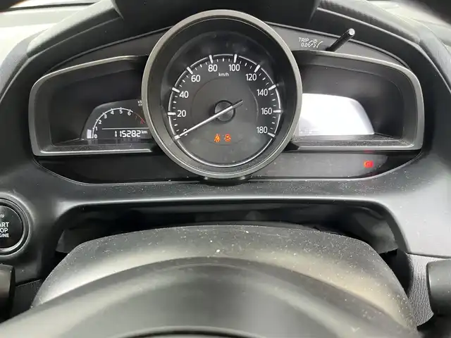 マツダ デミオ 15S 高知県 2018(平30)年 11.6万km ラディアントエボニーマイカ 純正ナビ/　Bluetooth/フルセグ/　CD/DVD/AM/FM/バックカメラ/ドライブレコーダー/ビルトインETC/6速MT/プッシュスタート/スマートキー/スペアキー/アイドリングストップ/純正フロアマット/衝突被害軽減システム/横滑り防止装置/レーンキープアシスト/オートライト/保証書/記録簿/取扱説明書/盗難防止装置