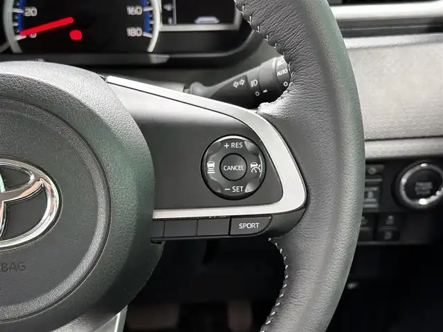 トヨタ ルーミー カスタムG－T 宮城県 2022(令4)年 3.7万km パールホワイトⅢ パノラミックビュー対応ナビレディパッケージ/・ステアリングスイッチ/・パノラミックビューモニター/コンフォートパッケージ/・シートヒーター/・シートバックテーブル/＝＝＝/スマートアシスト/・衝突警報機能/・衝突回避支援ブレーキ機能/・ブレーキ制御付誤発進抑制機能/・先行車発進お知らせ機能/・アダプティブドライビングビーム/・アダプティブクルーズコントロール/・ふらつき警報/・サイドビューランプ/・コーナーセンサー/・路側逸脱警報/・標識認識機能/純正9インチナビ（NSZT-Y68T）/・CD/DVD/・Bluetooth/フルセグTV/ビルトインETC2.0/ドライブレコーダー/両側電動スライドドア/革巻きステアリング/電動パーキングブレーキ/ブレーキホールド/LEDヘッドランプ/フォグランプ/オートライ/スマートキー＆プッシュスタート/電動格納ミラー/純正15インチAW/純正フロアマット/純正ドアバイザー/Wエアバッグ
