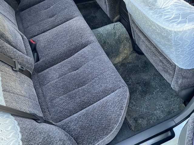 トヨタ マークⅡ グランデ Four レガリア 道東・釧路十勝 2000(平12)年 6.9万km ホワイトパールマイカ グレード：グランデＦＯＵＲレガリアＧエディション/4WD/純正オーディオ　/(AM/FM/ＣＤ再生)　/前後ドライブレコーダー/運転席パワーシート　/リモコンキー　/純正ＨＩＤヘッドライト　/純正１５インチアルミホイール　/純正フロアマット/スタッドレスタイヤ積み込み/・195/65/R15/・溝3ミリ