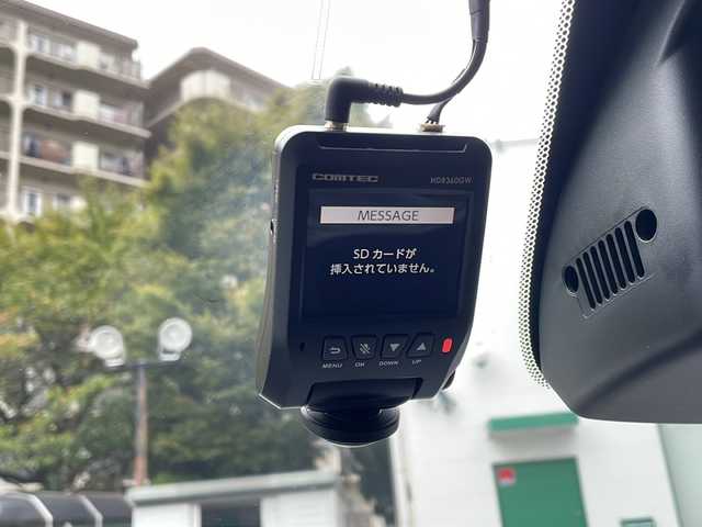 クライスラー・ジープ ジープ レネゲード リミテッド 大阪府 2016(平28)年 7.2万km 青 社外SDナビ/・DVD/CD/FM/AM/Bluetooth/・フルセグテレビ/ETC/前後ドライブレコーダー/バックカメラ/衝突軽減ブレーキ/レーンキープアシスト/クルーズコントロール/盗難防止装置/革巻きステアリング/ステアリングリモコン/ハンドルヒーター/ドアバイザー/パワーシート（D席+N席）/シートヒーター（D席+N席）/黒色レザーシート/ブラインドスポットモニター/電動パーキングブレーキ/電動格納ミラー/ルーフレール/前後コーナーセンサー/LEDヘッドライト/フォグランプ/オートライト/オートエアコン/スマートキー/プッシュスタート/12V電源/USBジャック/純正17インチアルミホイール/純正フロアマット/ナビ取扱説明書/保証書