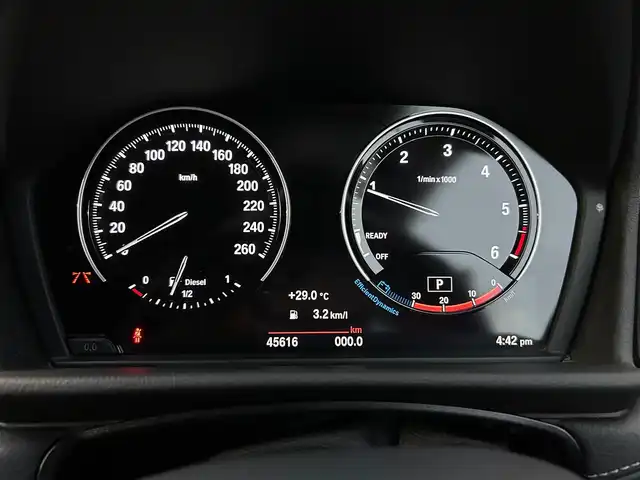 ＢＭＷ ２１８ｄ 石川県 2019(令1)年 4.6万km 白 純正HDDナビ/　Bluetooth・AM/FM・CD・DVD・USB/バックカメラ/ETC/ドライブレコーダー/クルーズコントロール/シートヒーター（D+N席）/パワーバックドア/アンチロック・ブレーキ・システム/衝突被害軽減システム/横滑り防止装置/前後コーナーセンサー/盗難防止装置/パーキングアシスト/アイドリングストップ/エアバッグ（W+サイド）/カーテンエアバッグ/純正アルミホイール/MTモード付AT/スマートキー