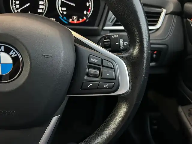 ＢＭＷ ２１８ｄ 石川県 2019(令1)年 4.6万km 白 純正HDDナビ/　Bluetooth・AM/FM・CD・DVD・USB/バックカメラ/ETC/ドライブレコーダー/クルーズコントロール/シートヒーター（D+N席）/パワーバックドア/アンチロック・ブレーキ・システム/衝突被害軽減システム/横滑り防止装置/前後コーナーセンサー/盗難防止装置/パーキングアシスト/アイドリングストップ/エアバッグ（W+サイド）/カーテンエアバッグ/純正アルミホイール/MTモード付AT/スマートキー