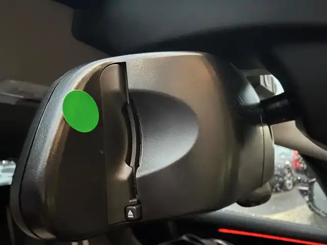 ＢＭＷ ２１８ｄ 石川県 2019(令1)年 4.6万km 白 純正HDDナビ/　Bluetooth・AM/FM・CD・DVD・USB/バックカメラ/ETC/ドライブレコーダー/クルーズコントロール/シートヒーター（D+N席）/パワーバックドア/アンチロック・ブレーキ・システム/衝突被害軽減システム/横滑り防止装置/前後コーナーセンサー/盗難防止装置/パーキングアシスト/アイドリングストップ/エアバッグ（W+サイド）/カーテンエアバッグ/純正アルミホイール/MTモード付AT/スマートキー