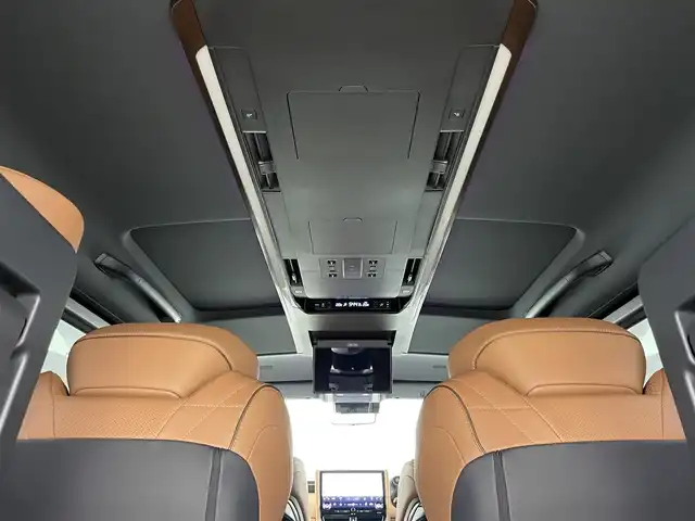 トヨタ ヴェルファイア Z プレミア 岡山県 2025(令7)年 0.4万km ブラック モデリスタエアロ/純正13インチフリップダウンモニター/寒冷地仕様/・リアLEDフォグランプ/・ウインドシールドデアイサー/・エンブレムヒーター/スペアタイヤ/HDMI入力端子（センターコンソールBOX内）/サンセットブラウンプレミアムナッパ本革/左右独立ムーンルーフ /純正14インチディスプレイオーディオ/コネクティッドナビ対応/HDMI/地デジ/USB//Bluetooth/AppleCarPlay/Androidauto/ETC2.0/パノラミックビューモニター/アクセサリーコンセントAC100V/トヨタセーフティセンス /・プリクラッシュセーフティ/・緊急時操蛇支援/・レーントレーシングアシスト/・レーダークルーズコントロール/・アダプティブハイビーム/ブラインドスポットモニター/前後方ドライブレコーダー（ディスプレイ内蔵）/トヨタチームメイト/・アドバンストパーク/・アドバンストドライブ/カラーヘッドアップディスプレイ/三眼LEDヘッドランプ/デジタルインナーミラー/パワーバックドア/エグゼクティブパワーシート /快適温熱シート/ベンチレーション/両側パワースライドドア