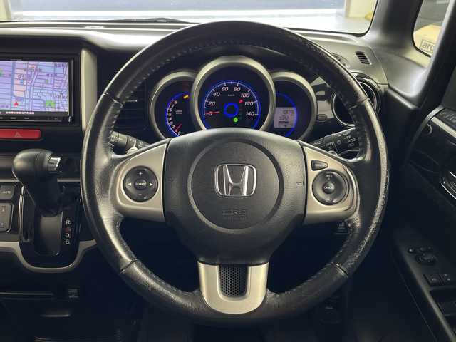 ホンダ Ｎ ＢＯＸ カスタム G ターボパッケージ 岐阜県 2013(平25)年 10.9万km プレミアムゴールドパープルパール 社外SDナビ/CD/DVD/Bluetooth/SD/フルセグTV/両側パワースライドドア/クルーズコントロール/パドルシフト/ステアリングリモコン/革巻きステアリング/電動格納ミラー/オートHIDヘッドライト/オートエアコン/スマートキー/スペアキー/プッシュスタート/純正フロアマット/純正15インチアルミホイール/無限ドアバイザー