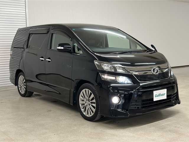 トヨタ ヴェルファイア 2．4Z ゴールデンアイズ 熊本県 2013(平25)年 8.4万km ブラック アルパインＳＤナビ/(フルセグTV/Bluetooth/CD・DVD/ラジオ)/アルパインフリップダウンモニター/ETC/バックカメラ/両側パワースライドドア/パワーバックドア/クルーズコントロール/前後コーナーセンサー/オートライト/フォグランプ/純正フロアマット/純正18インチAW/ドアバイザー/スマートキー/スペアキー