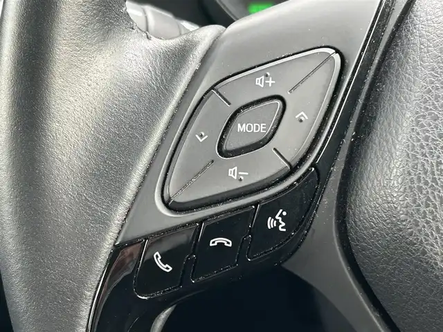 トヨタ Ｃ－ＨＲ G 新潟県 2019(令1)年 4.5万km メタルストリームM 衝突軽減/トヨタ純正8型ディスプレーオーディオナビ/(AM/FM/BT)/バックカメラ/ETC/追従クルーズコントロール/BSM/コーナーセンサー/レザーシート/シートヒーター/革巻きステアリング/ステアリングスイッチ/AUTOハイビーム/AUTOライト/LEDヘッドライト/フォグランプ/横滑り防止/プッシュスタート/スマートキー