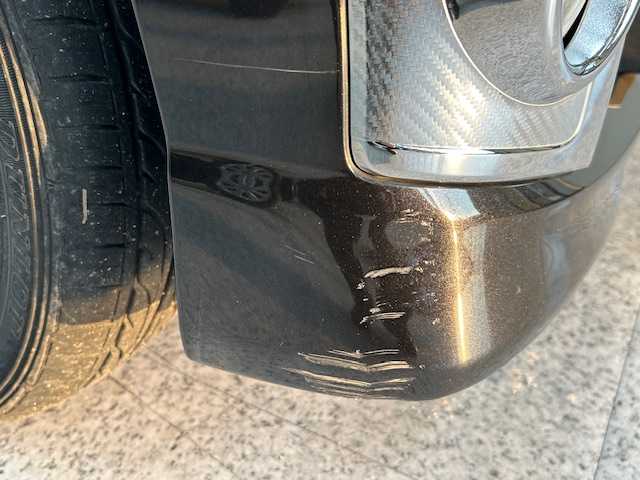 ダイハツ タント カスタム RS 高知県 2014(平26)年 7.5万km ブラックマイカメタリック (株)IDOMが運営する【じしゃロン高知店】の自社ローン専用車両になります。こちらは現金またはオートローンご利用時の価格です。自社ローンご希望の方は別途その旨お申付け下さい