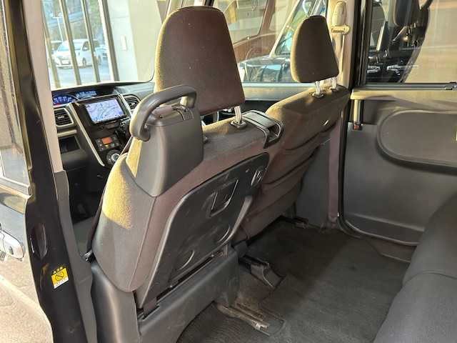 ダイハツ タント カスタム RS 高知県 2014(平26)年 7.5万km ブラックマイカメタリック (株)IDOMが運営する【じしゃロン高知店】の自社ローン専用車両になります。こちらは現金またはオートローンご利用時の価格です。自社ローンご希望の方は別途その旨お申付け下さい