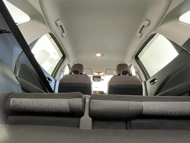 日産 オーラ G 群馬県 2024(令6)年 0.9万km バーガンディー 9インチ純正ナビ 禁煙車 アラウンドビューモニター デジタルインナーミラー シートヒーター ビルトインETC2.0 全方位ドライブレコーダー 純正アルミホイール ステアリングヒーター オートハイビーム