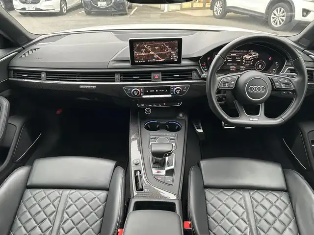 アウディ Ｓ４ アバント 福岡県 2019(令1)年 3.7万km グレイシアホワイトメタリック ワンオーナー/純正ディーラーナビ/(フルセグ・Bluetooth・DVD・ラジオ)/サンルーフ/パドルシフト/レーダークルーズコントロール/パーキングアシスト/アイドリングストップ/横滑り防止装置/クリアランスソナー/アラウンドビューモニター/電動パーキングブレーキ/前後ドライブレコーダー/前席シートヒーター/パワーバックドア/メモリシート/純正フロアマット/純正アルミホイール/プッシュスタート/ルーフレール/取扱説明書/保証書/スペアキー×1