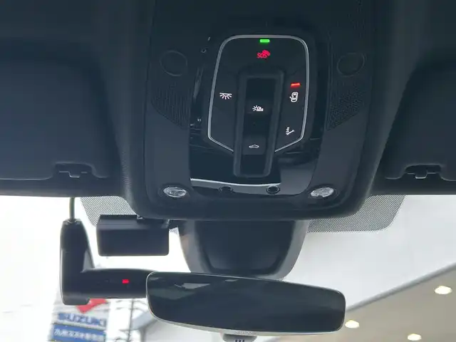 アウディ Ｓ４ アバント 福岡県 2019(令1)年 3.7万km グレイシアホワイトメタリック ワンオーナー/純正ディーラーナビ/(フルセグ・Bluetooth・DVD・ラジオ)/サンルーフ/パドルシフト/レーダークルーズコントロール/パーキングアシスト/アイドリングストップ/横滑り防止装置/クリアランスソナー/アラウンドビューモニター/電動パーキングブレーキ/前後ドライブレコーダー/前席シートヒーター/パワーバックドア/メモリシート/純正フロアマット/純正アルミホイール/プッシュスタート/ルーフレール/取扱説明書/保証書/スペアキー×1