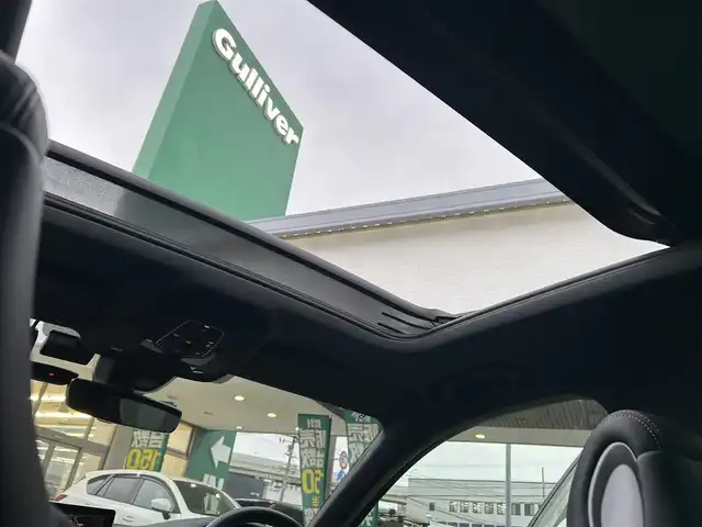 アウディ Ｓ４ アバント 福岡県 2019(令1)年 3.7万km グレイシアホワイトメタリック ワンオーナー/純正ディーラーナビ/(フルセグ・Bluetooth・DVD・ラジオ)/サンルーフ/パドルシフト/レーダークルーズコントロール/パーキングアシスト/アイドリングストップ/横滑り防止装置/クリアランスソナー/アラウンドビューモニター/電動パーキングブレーキ/前後ドライブレコーダー/前席シートヒーター/パワーバックドア/メモリシート/純正フロアマット/純正アルミホイール/プッシュスタート/ルーフレール/取扱説明書/保証書/スペアキー×1