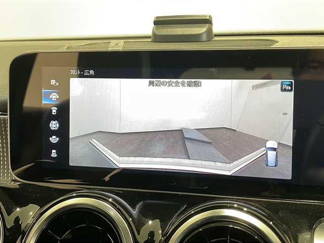 メルセデス・ベンツ ＧＬＢ２００ｄ 新潟県 2020(令2)年 1.8万km コスモスブラック パノラミックスライディングルーフ/ナビゲーションパッケージ/-純正HDDナビ/-フルセグTV/レーダーセーフティパッケージ/-アクティブディスタンスアシストディストロニック/-アクティブブレーキアシスト/-PRE SAFE/-アクティブブラインドスポットアシスト/-アクティブレーンキーピングアシスト/-アクティブステアリングアシスト/360°カメラシステム/アダプティブクルーズコントロール/前後ドライブレコーダー/フロントパワーシート（メモリー付）/フロントシートヒーター/EASY-PACK自動開閉テールゲート/電動パーキングブレーキ/ETC2.0/純正18インチアルミホイール/LEDヘッドライト