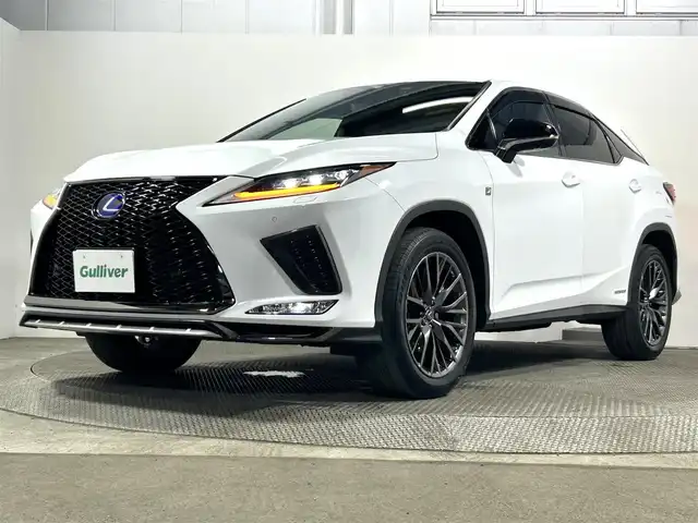 レクサス ＲＸ 450h Fスポーツ 大阪府 2020(令2)年 3.1万km ホワイトノーヴァガラスフレーク サンルーフ　本革シート　純正ナビＴＶ　３６０カメラ　３眼ＬＥＤ　シーケンシャル　電動リアゲート　パワーシート／ヒーター／エアコン　ハンドルヒーター　衝突軽減　レーダーＣ　ＢＳＭ　クリアランスソナー