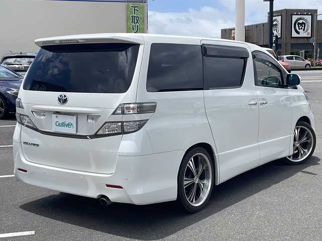 トヨタ ヴェルファイア 2．4Z プラチナセレクション 鹿児島県 2009(平21)年 5.3万km ホワイトパールクリスタルシャイン 社外ナビ/フルセグ/バックカメラ/ステアリングスイッチ/フリップダウンモニター/両側パワースライドドア/クルーズコントロール/パワーバックドア/RS-R車高調/社外20インチAW/社外エアロ/スマートキー