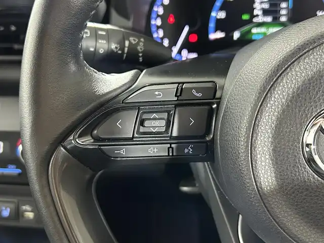 トヨタ ヤリスクロス Z 佐賀県 2023(令5)年 2万km ブラックマイカ 純正8インチディスプレイオーディオ/モデリスタエアロ/トヨタセーフティセンス/クリアランスソナー/デジタルインナーミラー/レーダークルーズコントロール/バックカメラ/ハーフレザーシート/パワーシート/シートヒーター/ステアリングヒーター/ETC2.0/純正LEDヘッドライト/フォグランプ/純正18インチアルミホイール