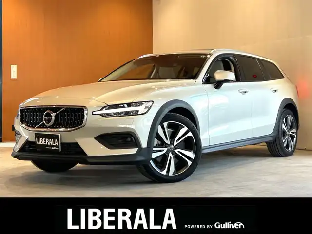 ボルボ Ｖ６０ クロスカントリー B5 AWD プロ 道央・札幌 2021(令3)年 1.7万km ベージュＭ メタリックペイント/電動パノラマガラスサンルーフ/クライメートパッケージ/　・ステアリングホイールヒーター/　・リアシートヒーター/　・ウォッシャー一体型フロントワイパー/harman/kardonサラウンド/インテリセーフ/純正HDDナビ/フルセグTV/USB/Bluetooth/360°カメラ/ワイヤレスチャージング/ナッパレザーシート/シートヒーター/シートベンチレーション/パワーテールゲート