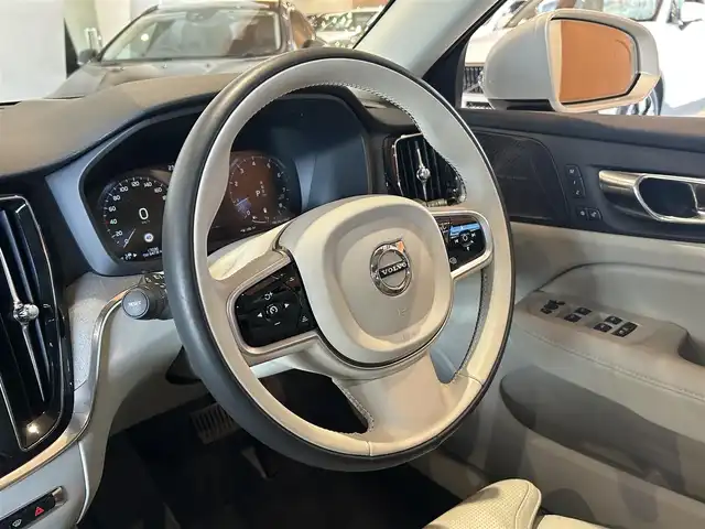 ボルボ Ｖ６０ クロスカントリー B5 AWD プロ 道央・札幌 2021(令3)年 1.7万km ベージュＭ メタリックペイント/電動パノラマガラスサンルーフ/クライメートパッケージ/　・ステアリングホイールヒーター/　・リアシートヒーター/　・ウォッシャー一体型フロントワイパー/harman/kardonサラウンド/インテリセーフ/純正HDDナビ/フルセグTV/USB/Bluetooth/360°カメラ/ワイヤレスチャージング/ナッパレザーシート/シートヒーター/シートベンチレーション/パワーテールゲート