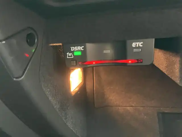 アウディ Ａ３ スポーツバック 1．4 TFSI 山口県 2015(平27)年 3.3万km ブリリアントレッド 純正ナビ＆フルセグTV/　　＆バックカメラ/アウディプレセンス/純正16インチアルミ/HIDオートライト/アダプティブ/　クルーズコントロール