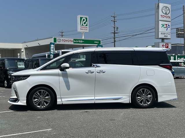 トヨタ アルファード Z 愛知県 2023(令5)年 2.1万km プラチナホワイトパールマイカ /禁煙車//モデリスタエアロパーツセット//フロントスポイラー/サイドスカート//リヤスタイリングキット//左右独立ムーンルーフ//デジタルインナーミラー//カラーヘッドアップディスプレイ//前後ドライブレコーダー(TZ-DR210)//トヨタチームメイト(アドバンストパーク/アドバンストドライブ)//TOYOTA　Safty Sense//14インチディスプレイオーディオ//フルセグTV/BT/USB/HDMI/Mira cast//TVキット//バックカメラ//ETC2.0//パノラミックビューモニター//スペアスマートキー//レーダークルーズコントロール//レザーシート//純正ドアバイザー//純正フロアマット//純正エントランスマット//革巻きステアリング//ステアリングヒーター//シートヒーター//シートベンチレーター//前後左右独立温度コントロール(フルオートエアコン)//LEDムードランプ//SRSエアバッグ//保証書//取扱説明書