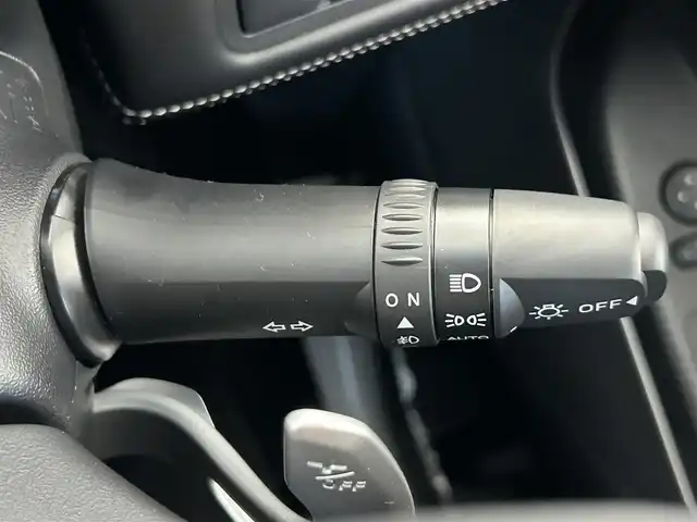 三菱 デリカＤ：５ シャモニー 大阪府 2025(令7)年 0.1千km ホワイトダイヤモンド 三菱e-Assist/　・衝突被害軽減ブレーキ　FCM/　・車線逸脱警報システム　LDW/　。レーダークルーズコントロール　ACC/　・オートマチックハイビーム　AHB/　。後側方車両検知警報システム　BSW/　・誤発進抑制機能/バックカメラ/両側パワースライドドア/パワーバックドア/LEDオートライト/フォグランプ/パドルシフト/ステアリングヒーター/革巻きステアリング/スマートキー/電子パーキング/ブレーキホールド/電動格納ウィンカーミラー